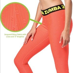 NWT Zumba Workout Print Capri Leggings